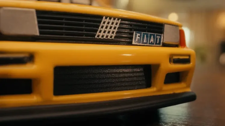 A Fiat lan&ccedil;ou uma cole&ccedil;&atilde;o especial de miniaturas do Fiat 147, Uno e Strada para celebrar seus 50 anos no Brasil. Produtos j&aacute; est&atilde;o dispon&iacute;veis na Fiatwear, Ri Happy e TikTok Shop.