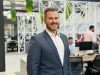 José Henrique Bermejo, CRO da EVEO no ambiente de trabalho da EVEO.