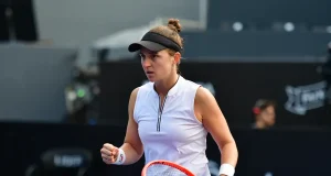 Nadia Podoroska comemora ponto durante partida de tênis no SP Open 2026, em São Paulo.